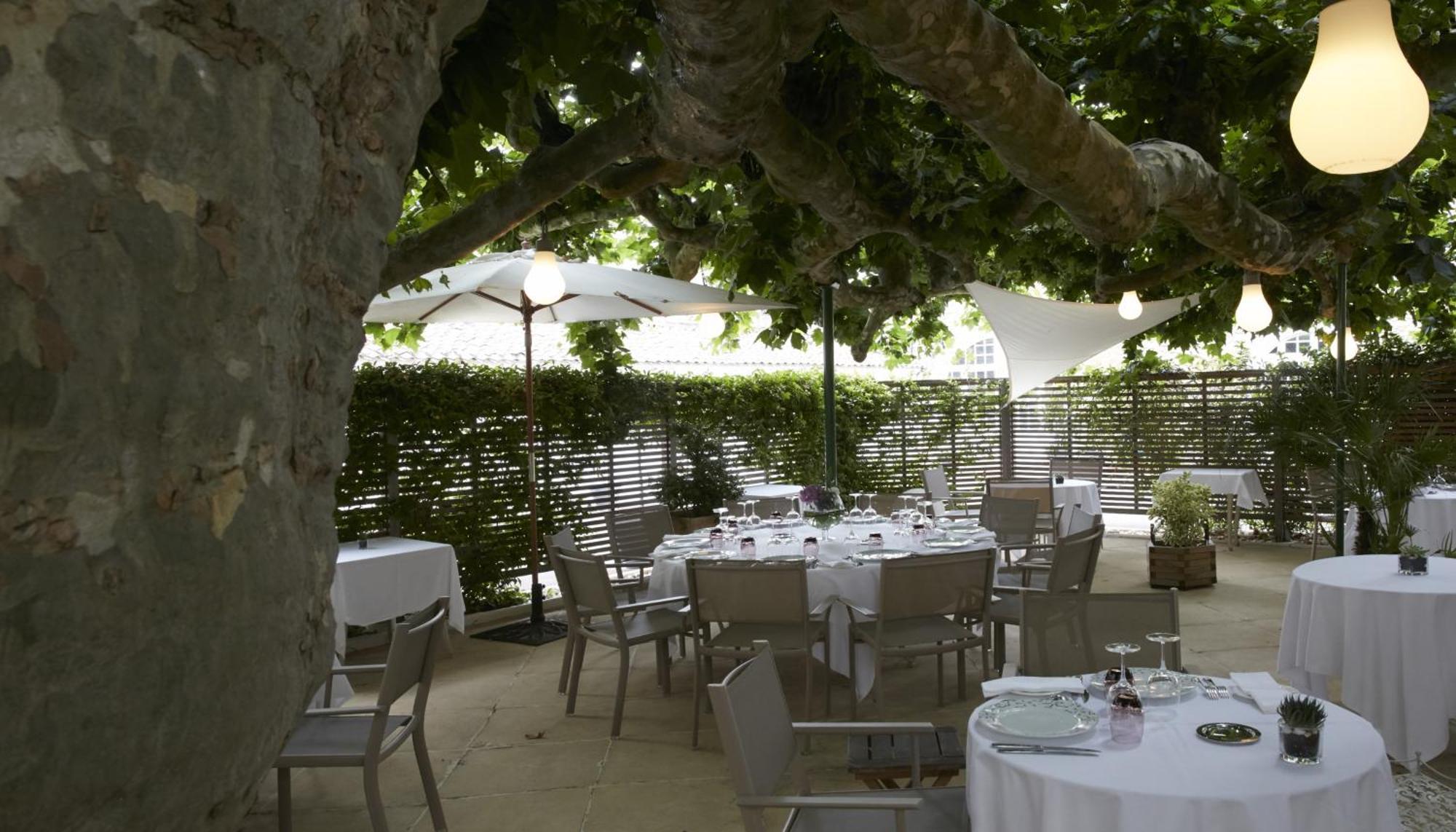 Logis Hotel - Restaurant Maison Claude Darroze Langon  Dış mekan fotoğraf