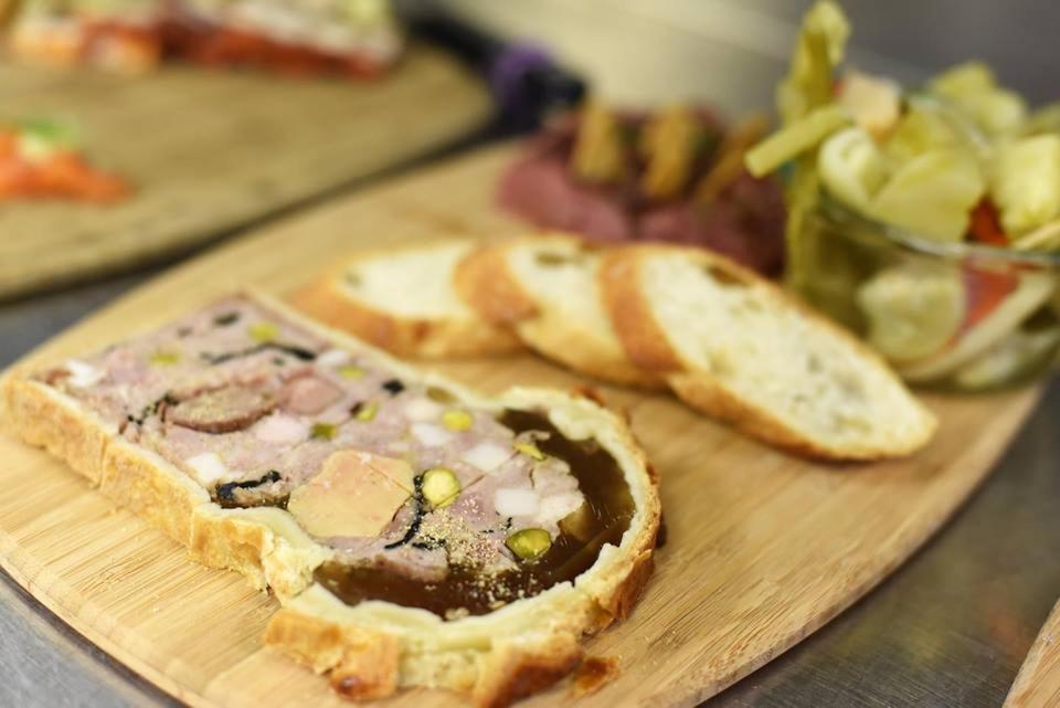 Logis Hotel - Restaurant Maison Claude Darroze Langon  Dış mekan fotoğraf