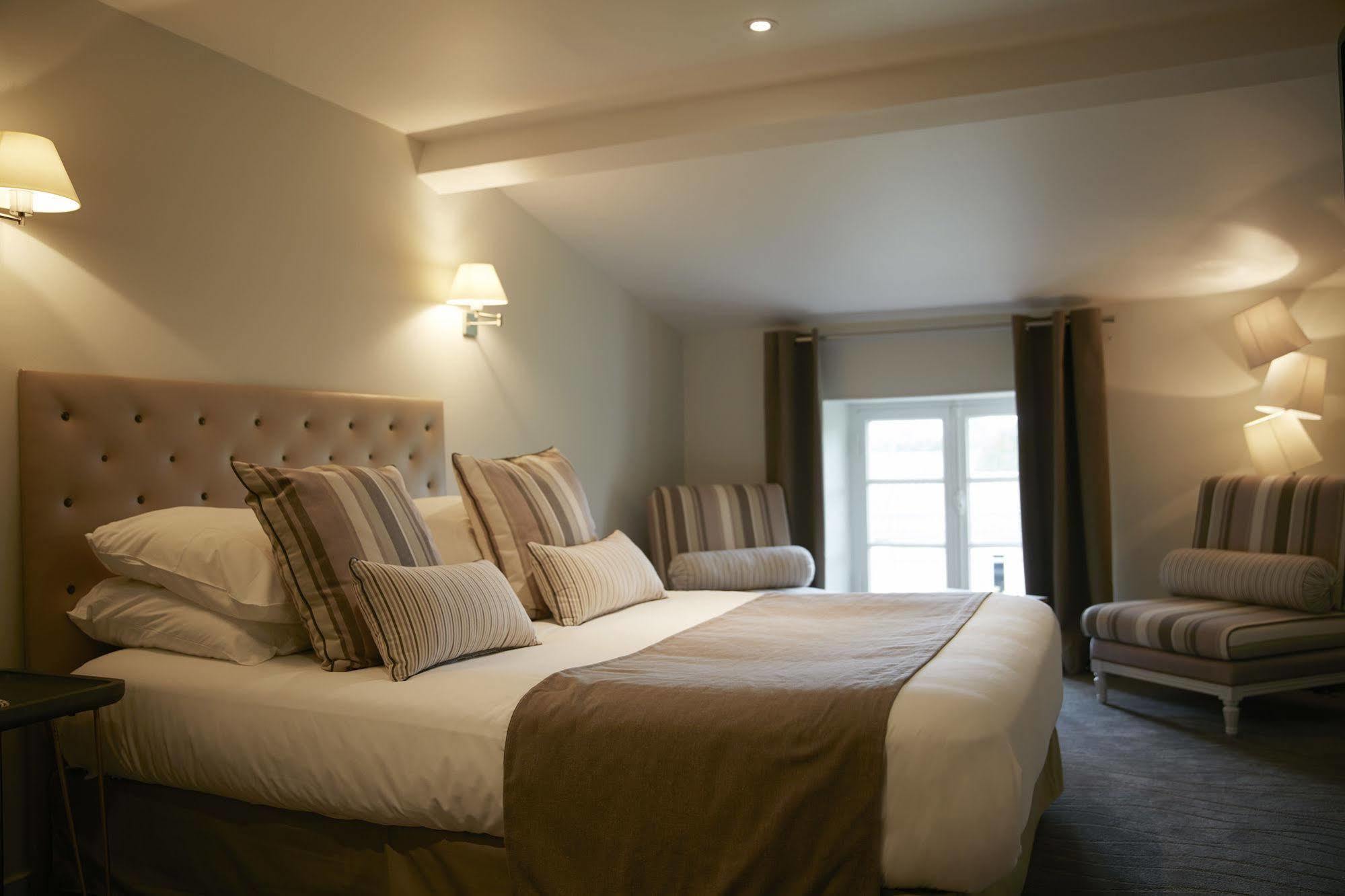 Logis Hotel - Restaurant Maison Claude Darroze Langon  Dış mekan fotoğraf