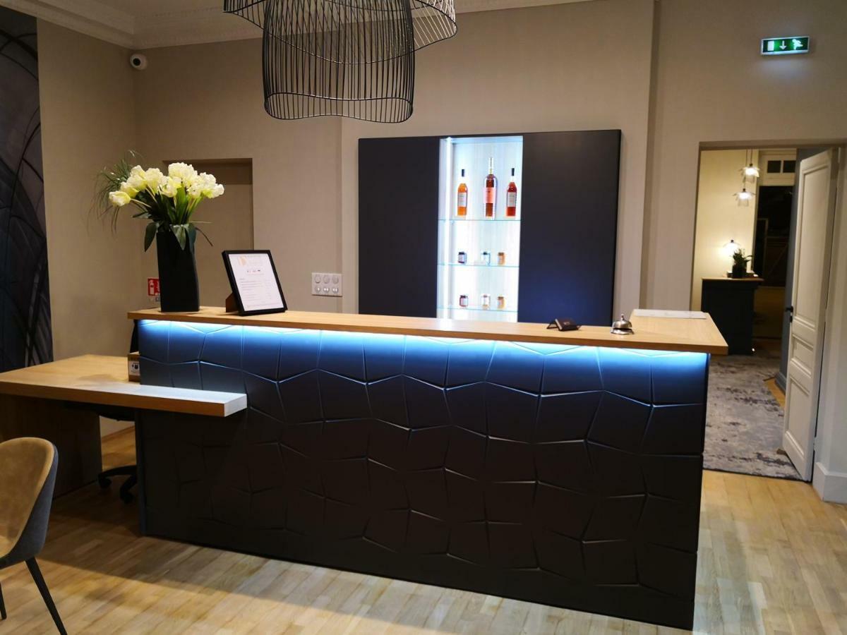 Logis Hotel - Restaurant Maison Claude Darroze Langon  Dış mekan fotoğraf
